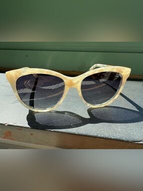 Suki Women’s Cream Marble Cat-Eye Sunglasses